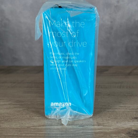 Amazon Echo Auto (1st Gen) – Alexa for Your Car – New Sealed - Picture 4 of 5